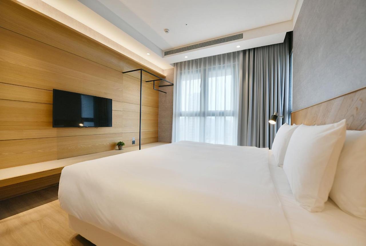 Check Inn Select New Taipei Sanchong Экстерьер фото
