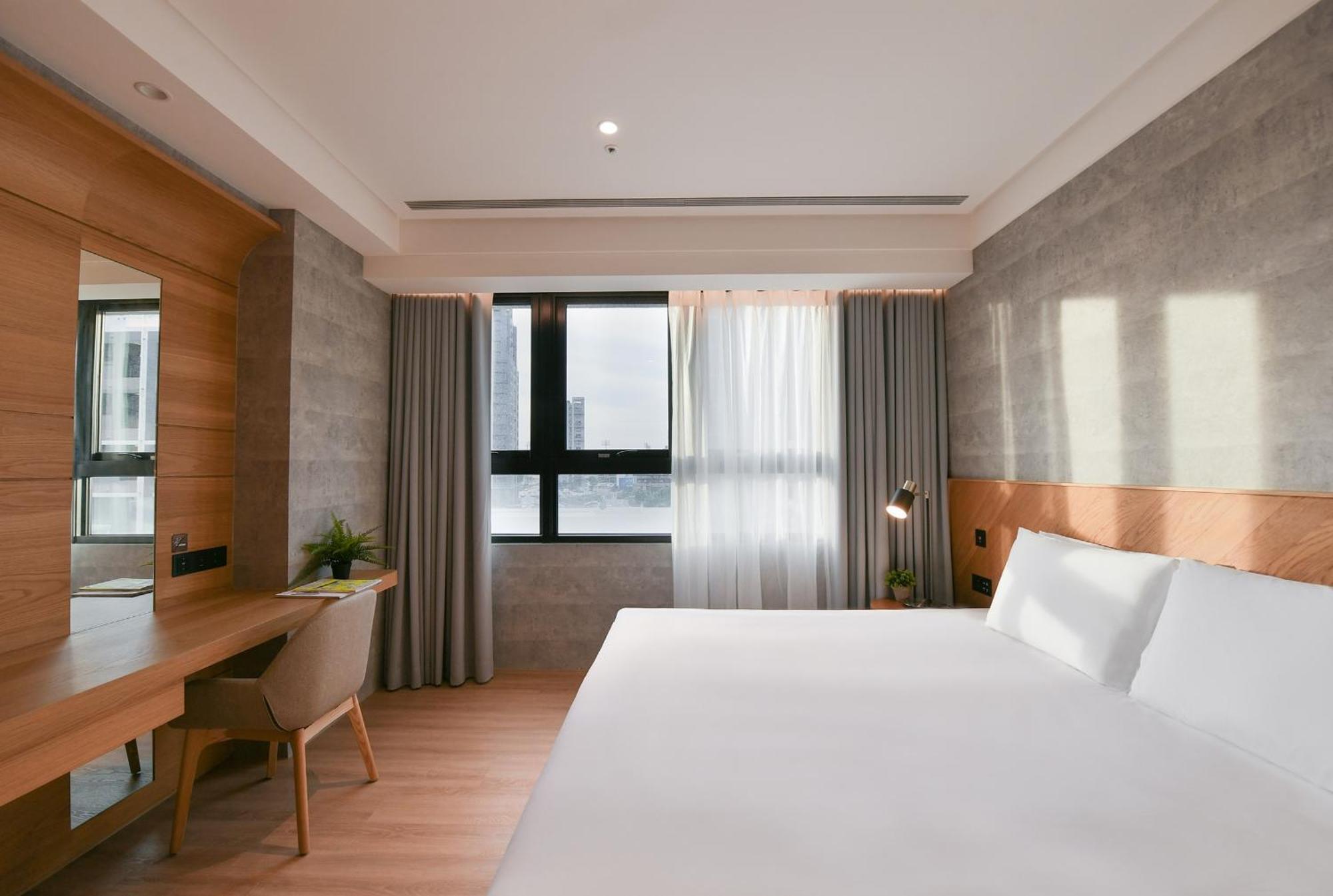 Check Inn Select New Taipei Sanchong Экстерьер фото
